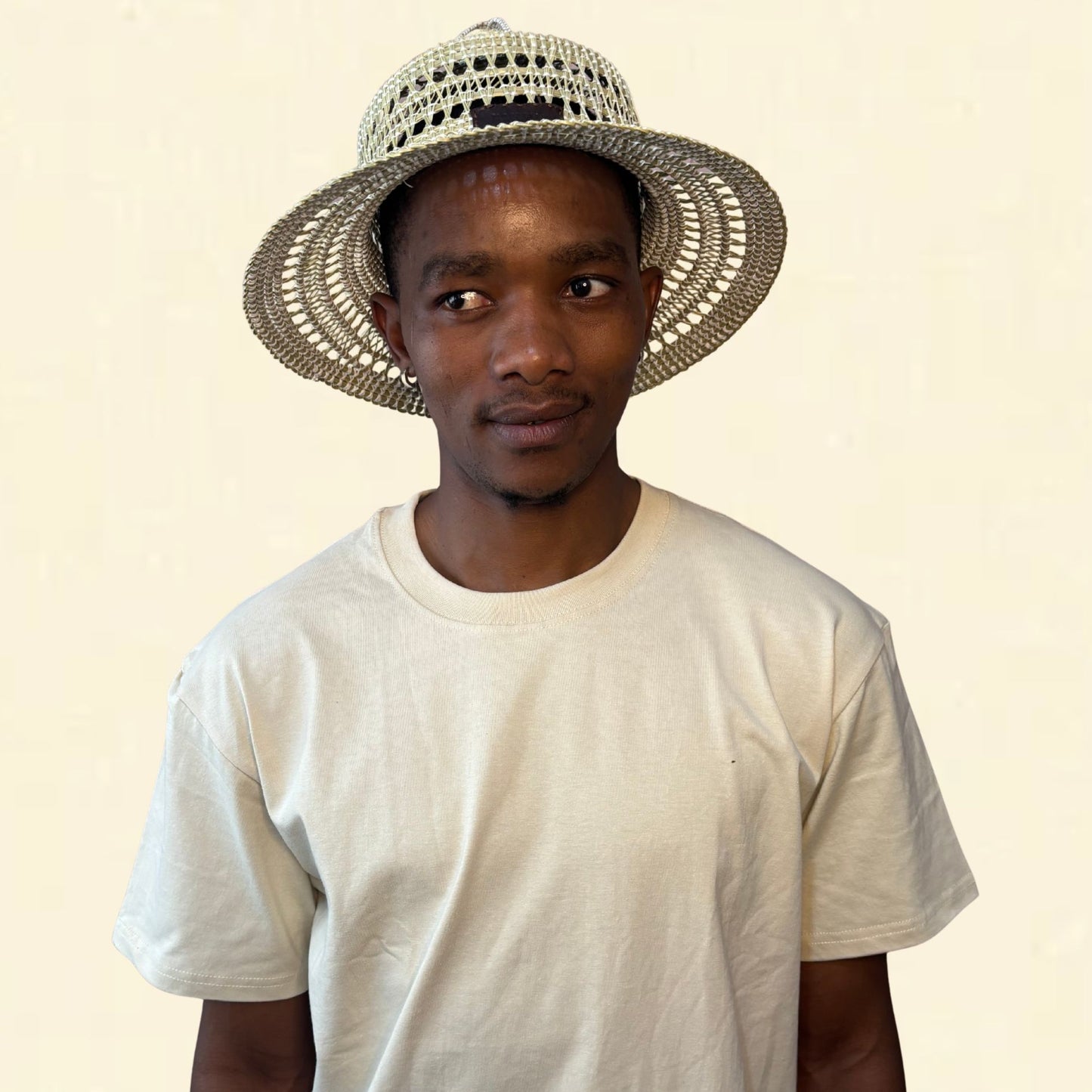 T-SHIRT - BEIGE